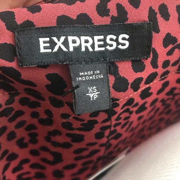 Express Maroon/Black Cheetah Blouse Size XS NWT - Picture 5 of 6